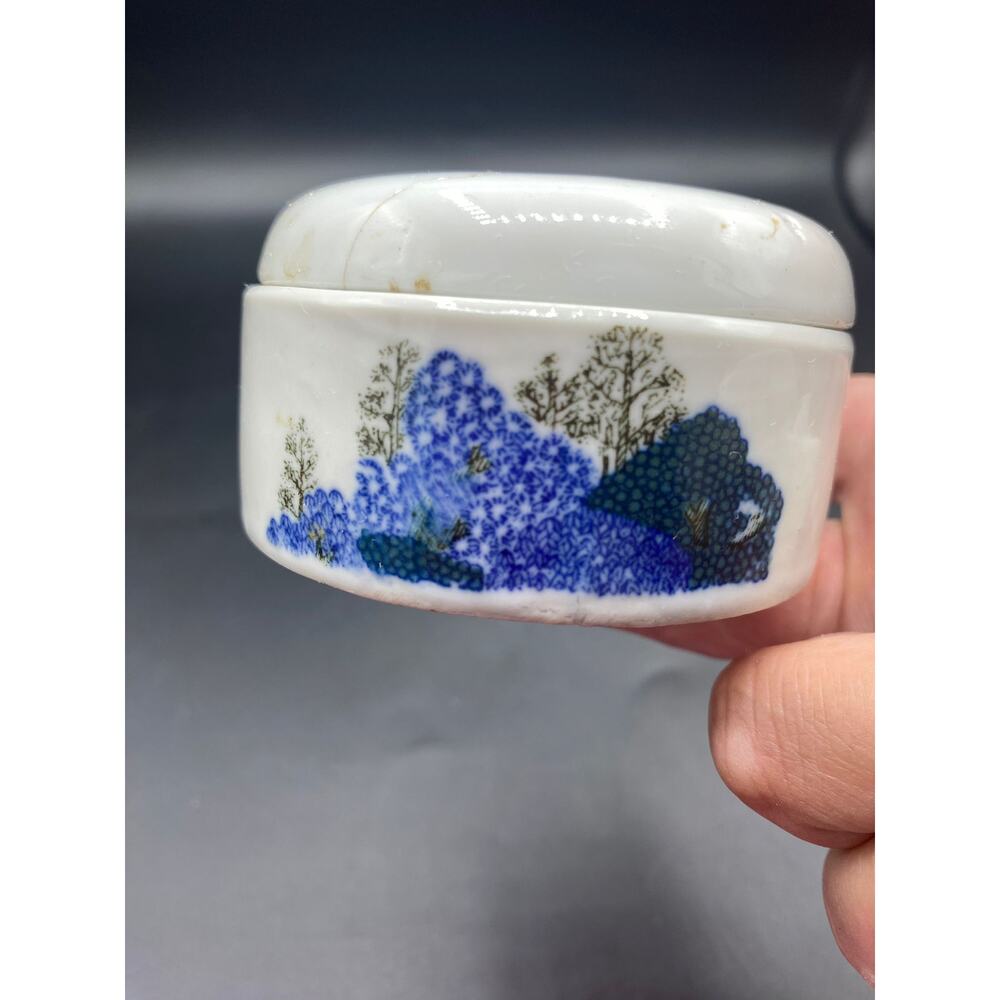 Vintage Trinket Dish Ring Box Made In Taiwan Blue Trees Ceramic With Lid 1970s - Picture 4 of 6